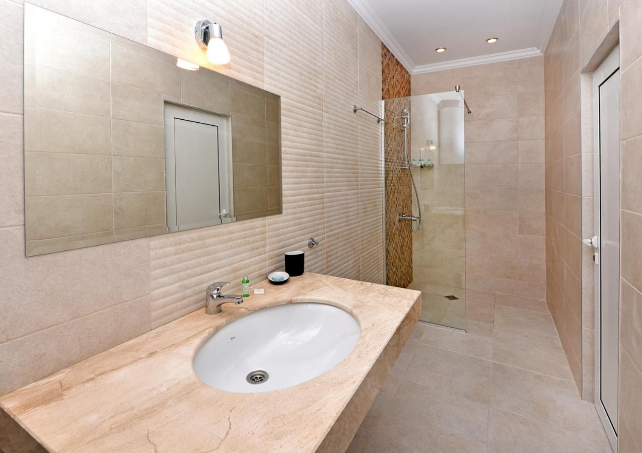 Sirena Palace Family Hotel ออบซอร์ ภายนอก รูปภาพ