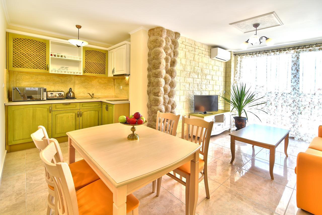 Sirena Palace Family Hotel ออบซอร์ ภายนอก รูปภาพ