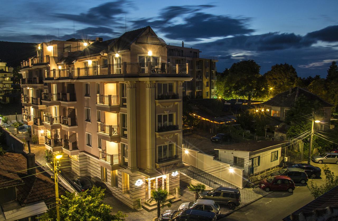 Sirena Palace Family Hotel ออบซอร์ ภายนอก รูปภาพ