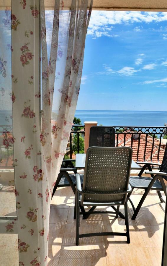 Sirena Palace Family Hotel ออบซอร์ ภายนอก รูปภาพ